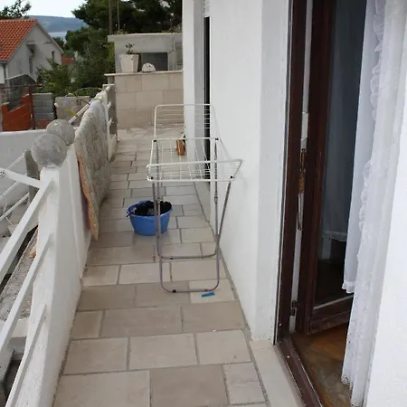 By The Sea Duce, - 955 Omis