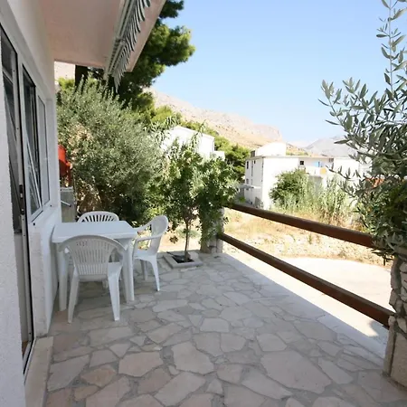By The Sea Duce, - 955 Omis