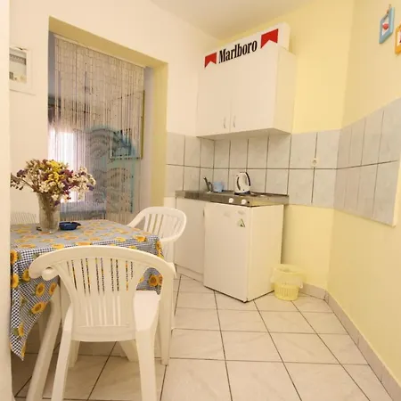By The Sea Duce, - 955 * Omis
